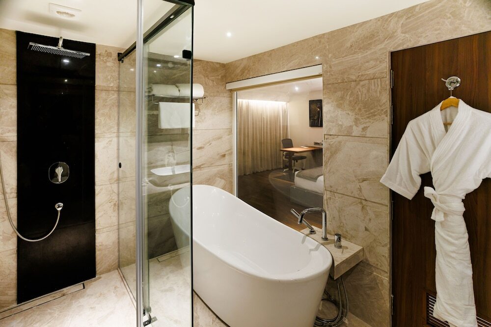 Индаур: Hotel Golden Aura