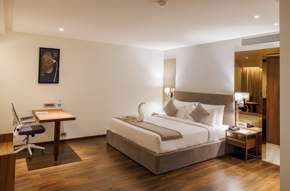 Индаур: Hotel Golden Aura