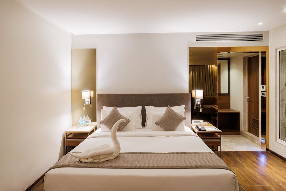 Индаур: Hotel Golden Aura