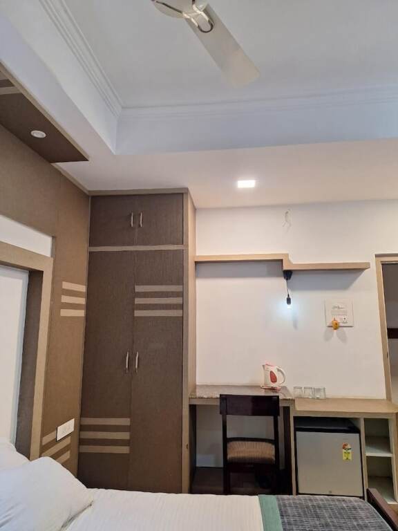 Dimapur: Mayur Hotel