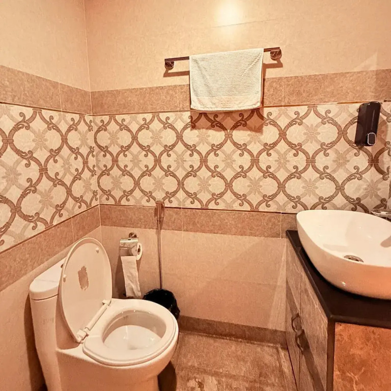 Дармсала: EDM Hostel