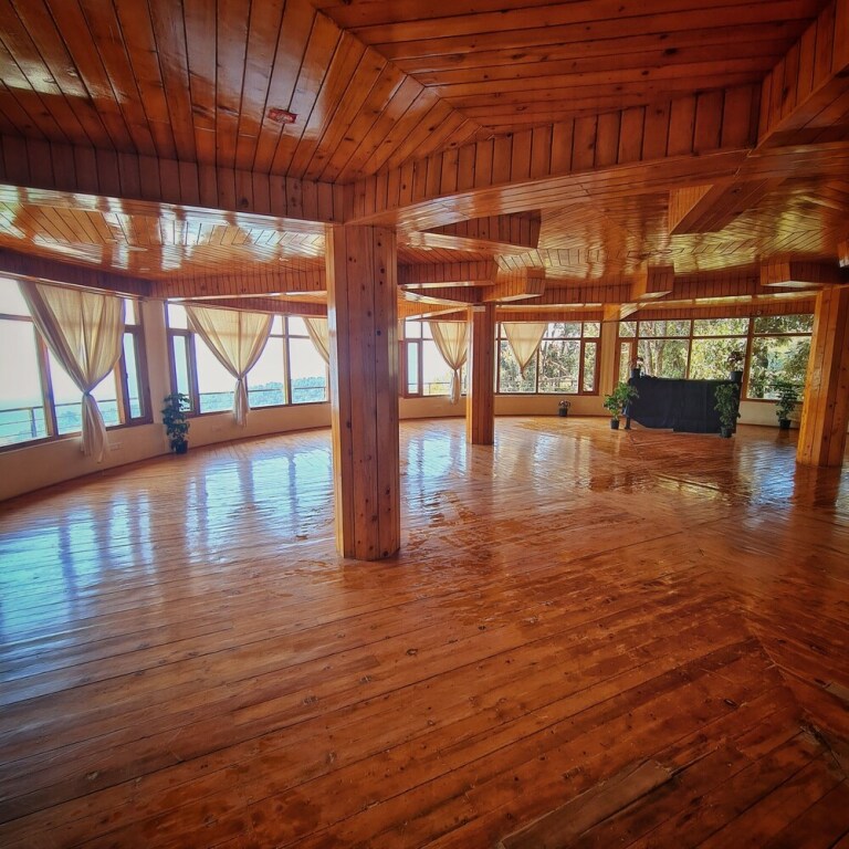 Дармсала: EDM Hostel