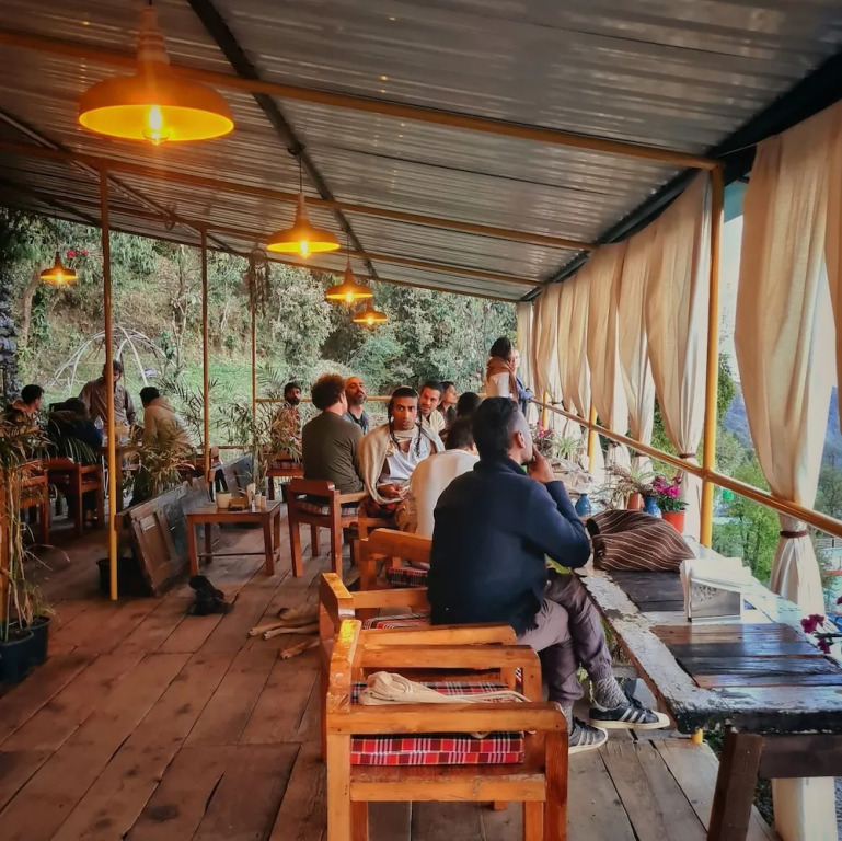 Дармсала: EDM Hostel