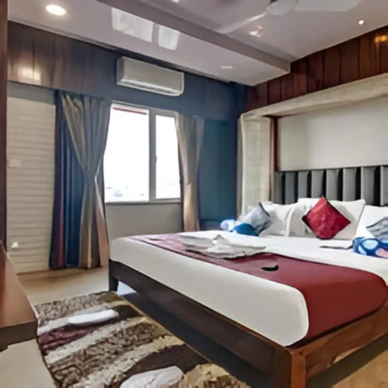 Вапи: Hotel Shree Daan