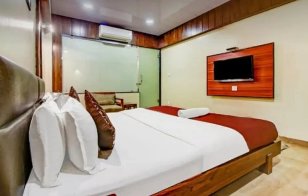 Вапи: Hotel Shree Daan