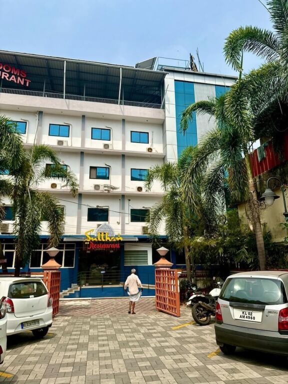 Вайпин: Sulthan Hotel and Restaurant