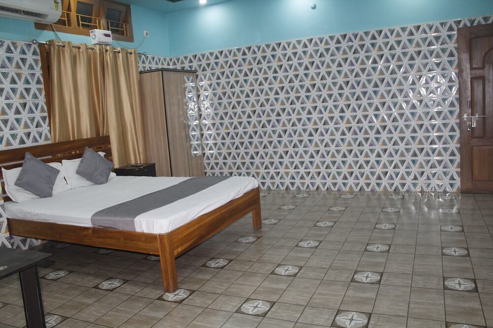 Гувахати: Akashi Villa Inn