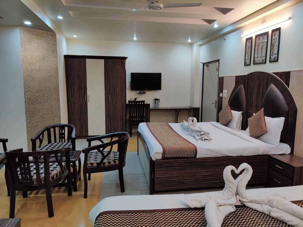 Джвалапур: Hotel Holy Basil
