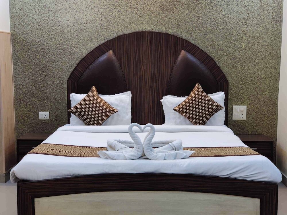 Джвалапур: Hotel Holy Basil
