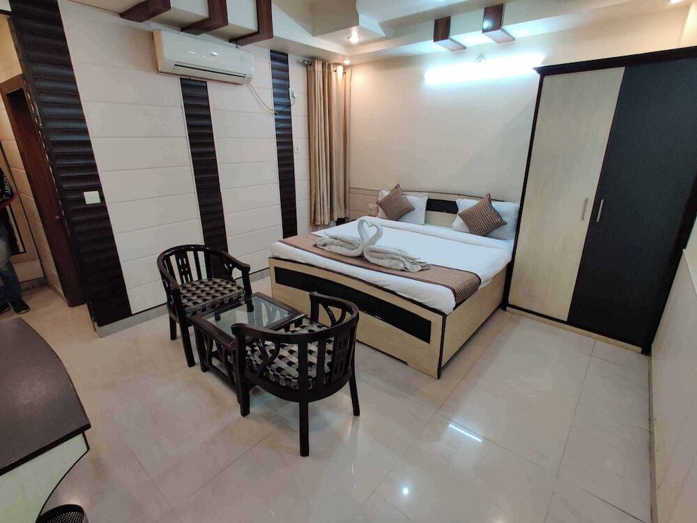 Джвалапур: Hotel Holy Basil