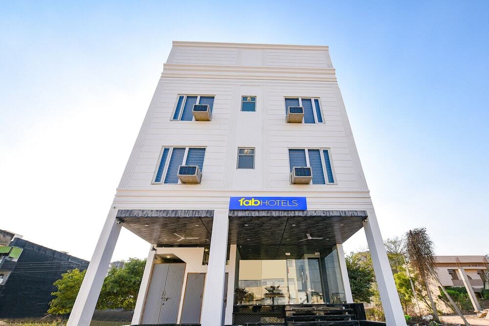 Фаридабад: Fabhotel The Premium Villa