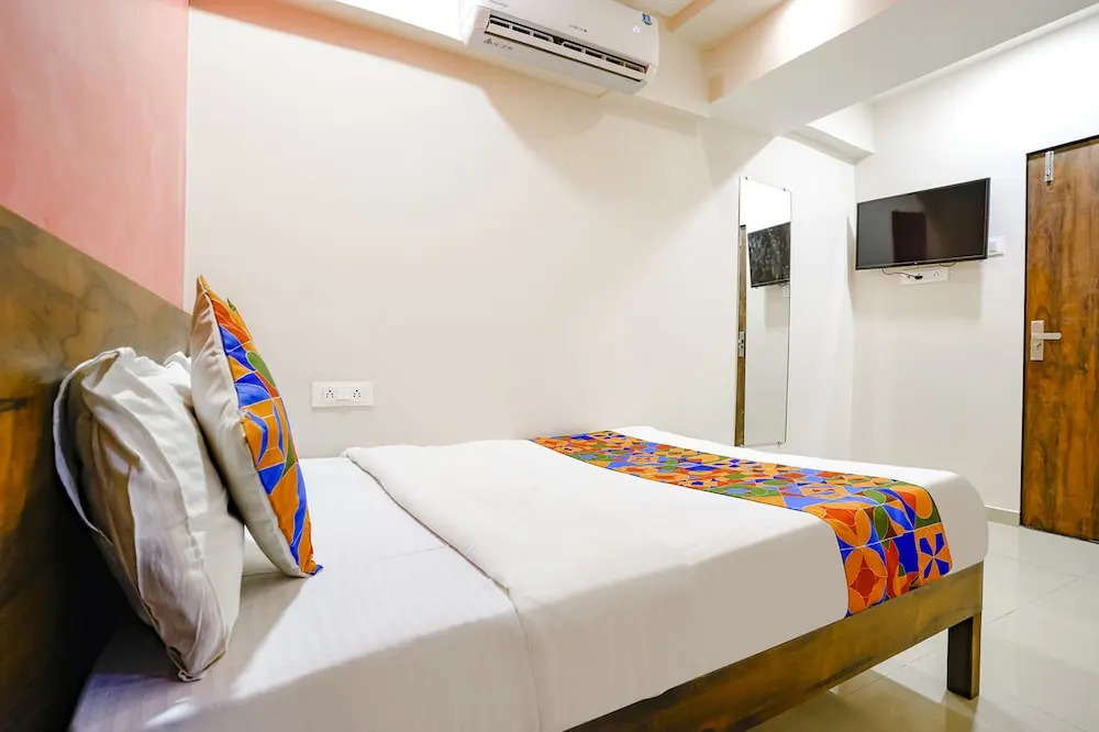 Сурат: Fabhotel Royal Paradise
