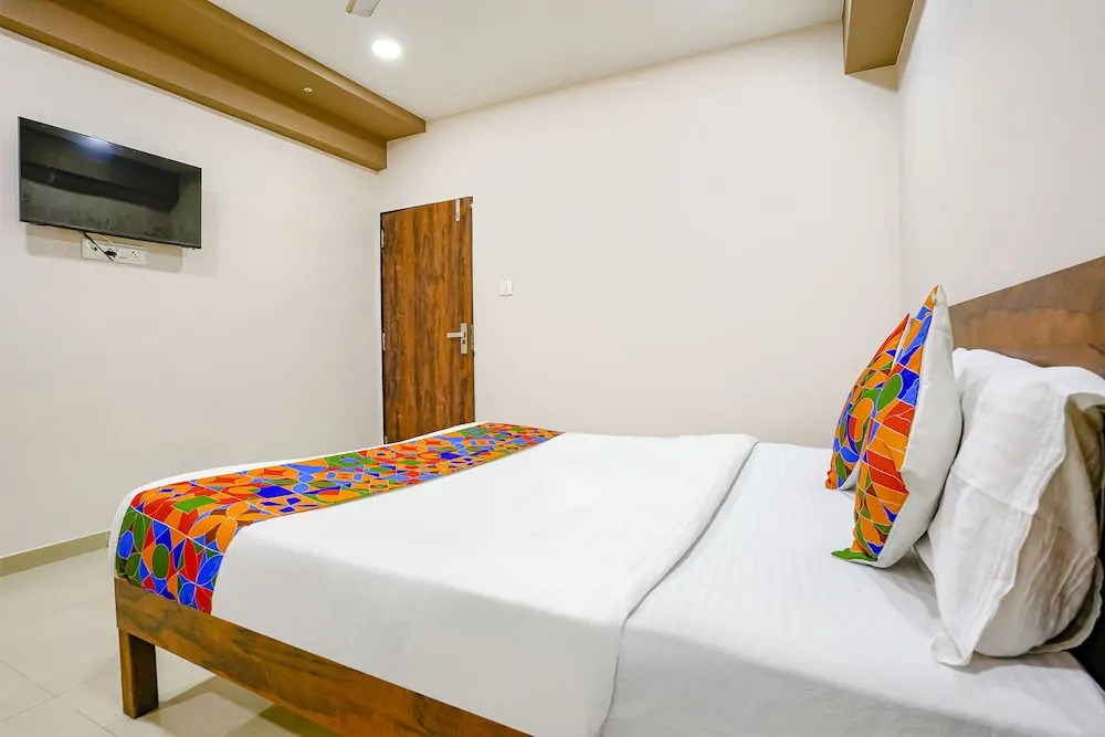 Сурат: Fabhotel Royal Paradise