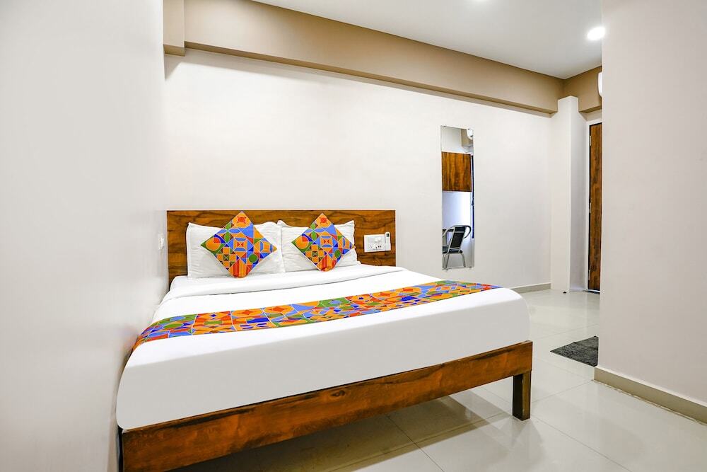 Сурат: Fabhotel Royal Paradise