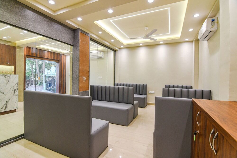Колката: Fabhotel The Luxurie International