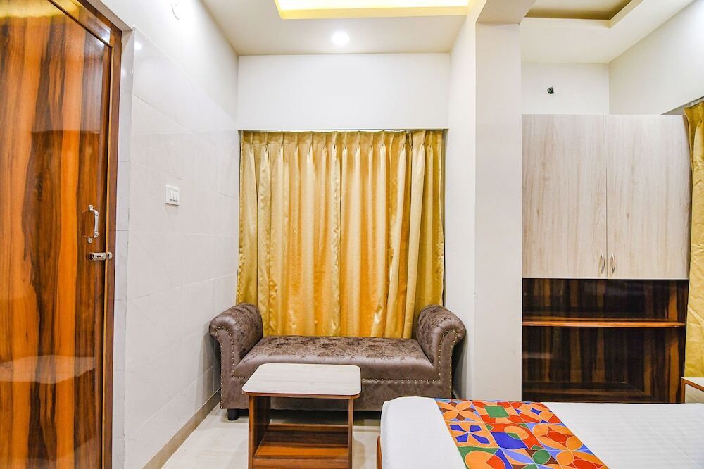 Колката: Fabhotel The Luxurie International