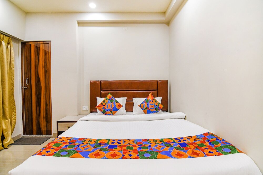 Колката: Fabhotel The Luxurie International