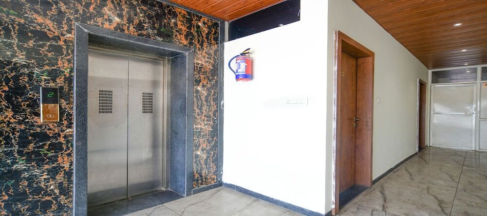 Индаур: Fabhotel Ss Blue