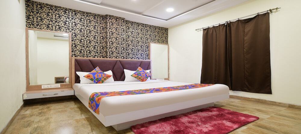 Индаур: Fabhotel Ss Blue