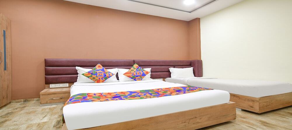 Индаур: Fabhotel Ss Blue