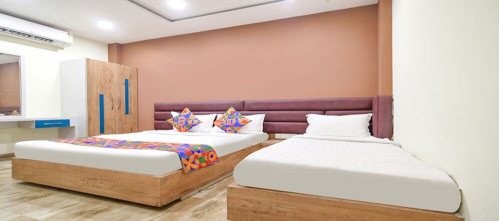 Индаур: Fabhotel Ss Blue