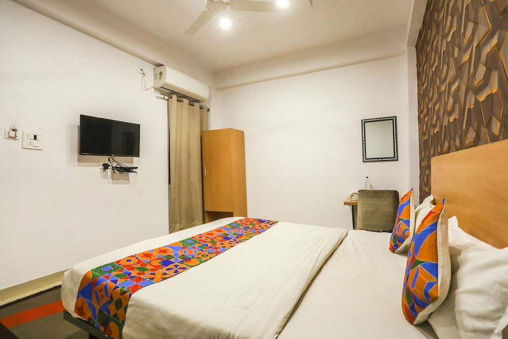 Праяградж: Fabhotel Pranjul Inn