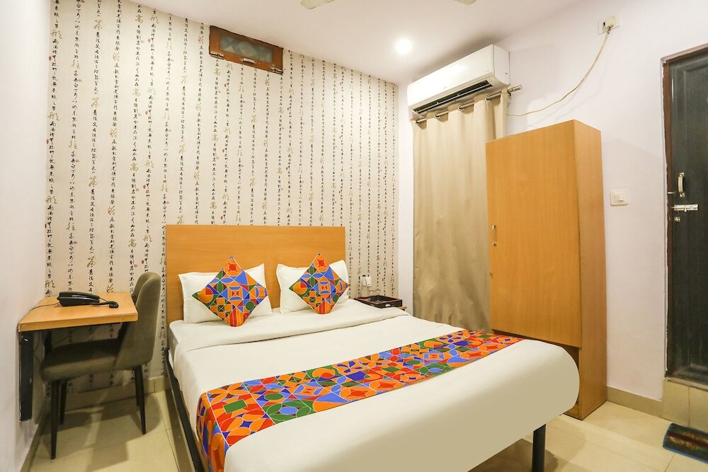 Праяградж: Fabhotel Pranjul Inn