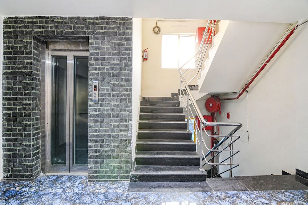 Колката: Fabhotel Grand Hazra Inn