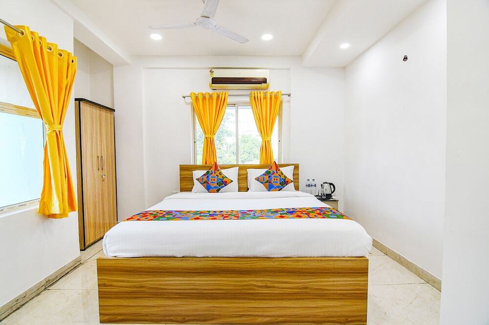 Колката: Fabhotel Grand Hazra Inn