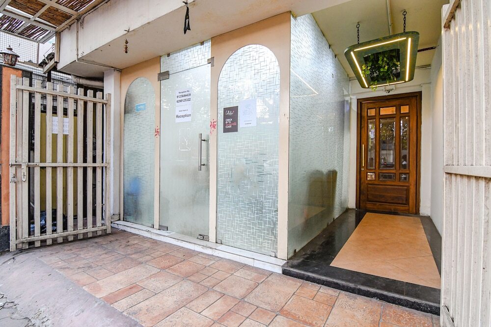 Колката: Fabhotel Grand Hazra Inn