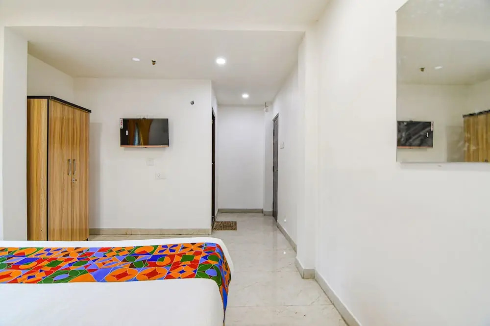 Колката: Fabhotel Grand Hazra Inn