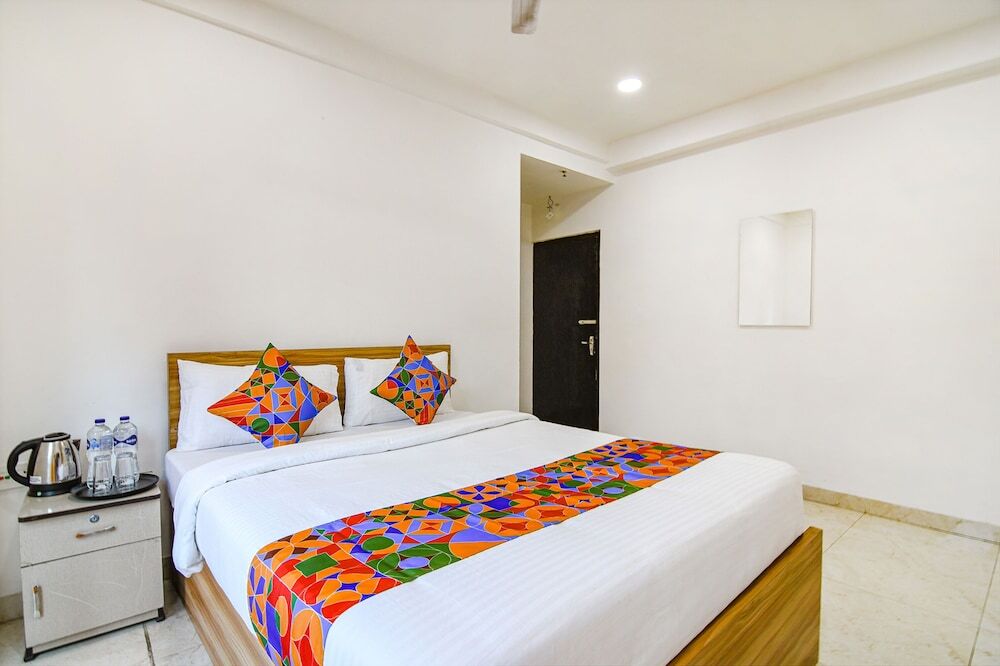 Колката: Fabhotel Grand Hazra Inn