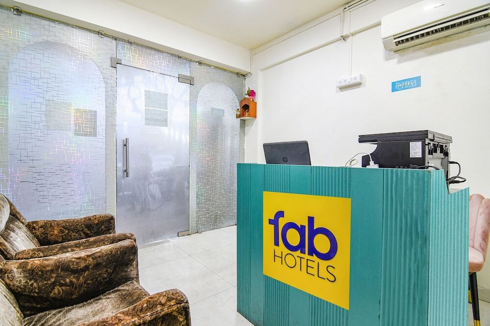 Колката: Fabhotel Grand Hazra Inn
