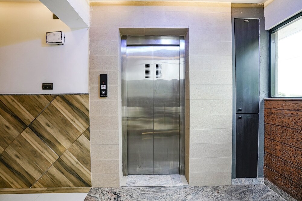 Нашик: FabHotel Prestige Elite
