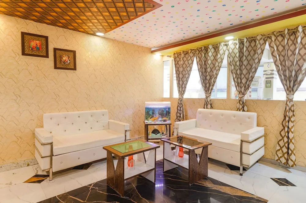 Данапур: Fabhotel Magadh Palace