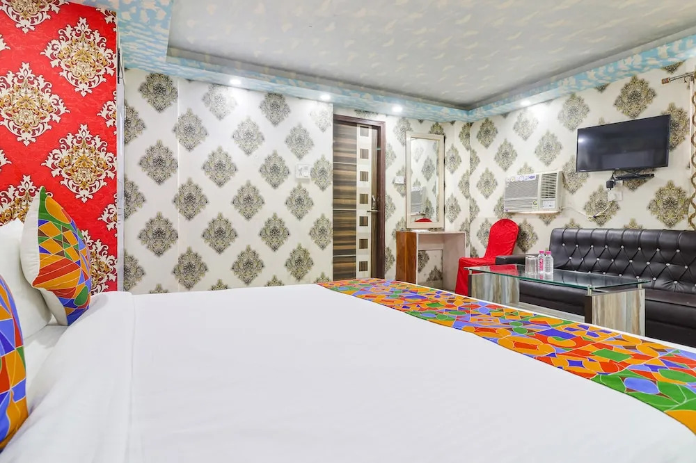 Данапур: Fabhotel Magadh Palace