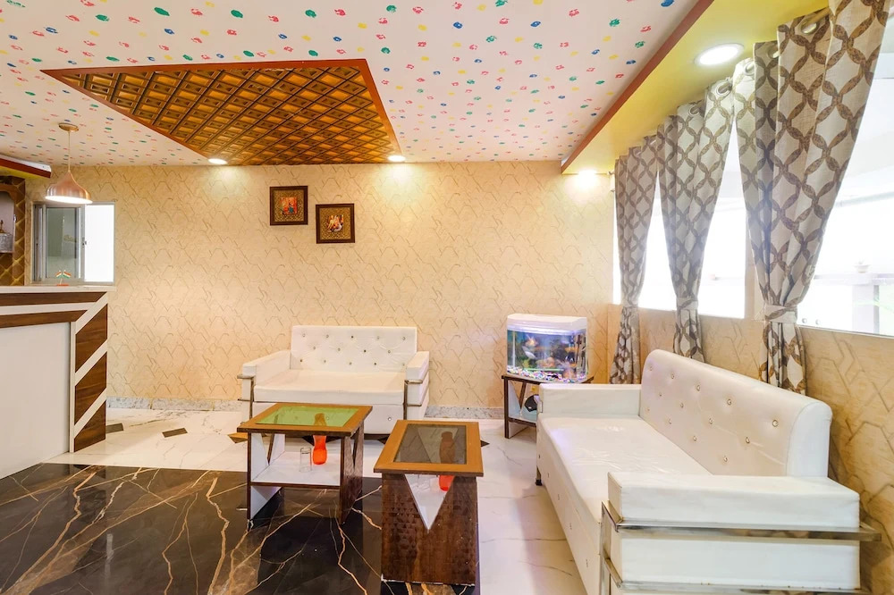 Данапур: Fabhotel Magadh Palace