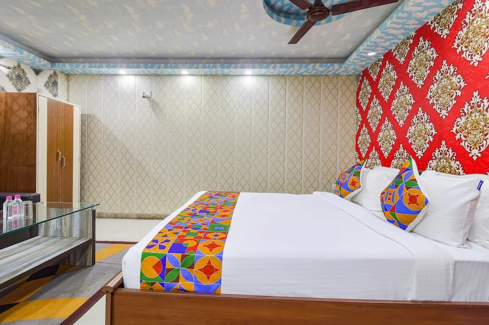 Данапур: Fabhotel Magadh Palace