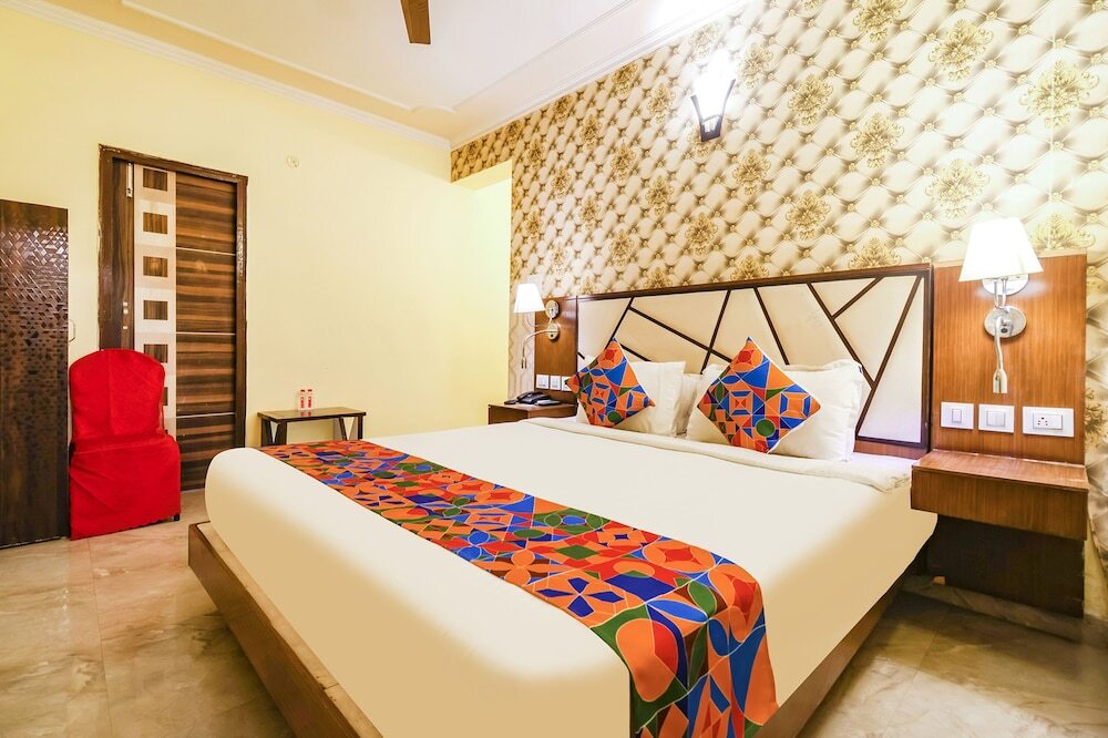 Данапур: Fabhotel Magadh Palace