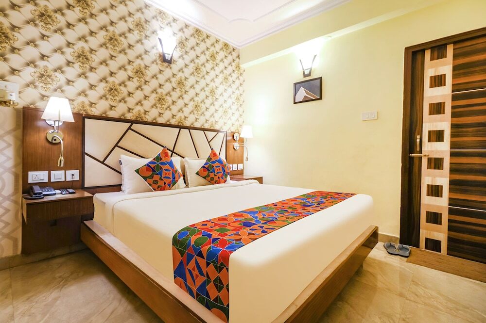 Данапур: Fabhotel Magadh Palace