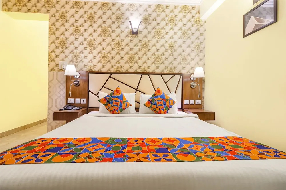 Данапур: Fabhotel Magadh Palace