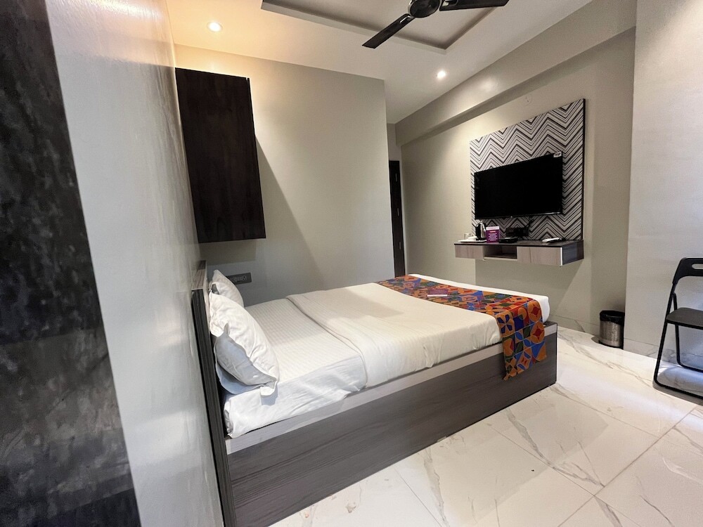 Пуна: VITS Select Kharadi Pune
