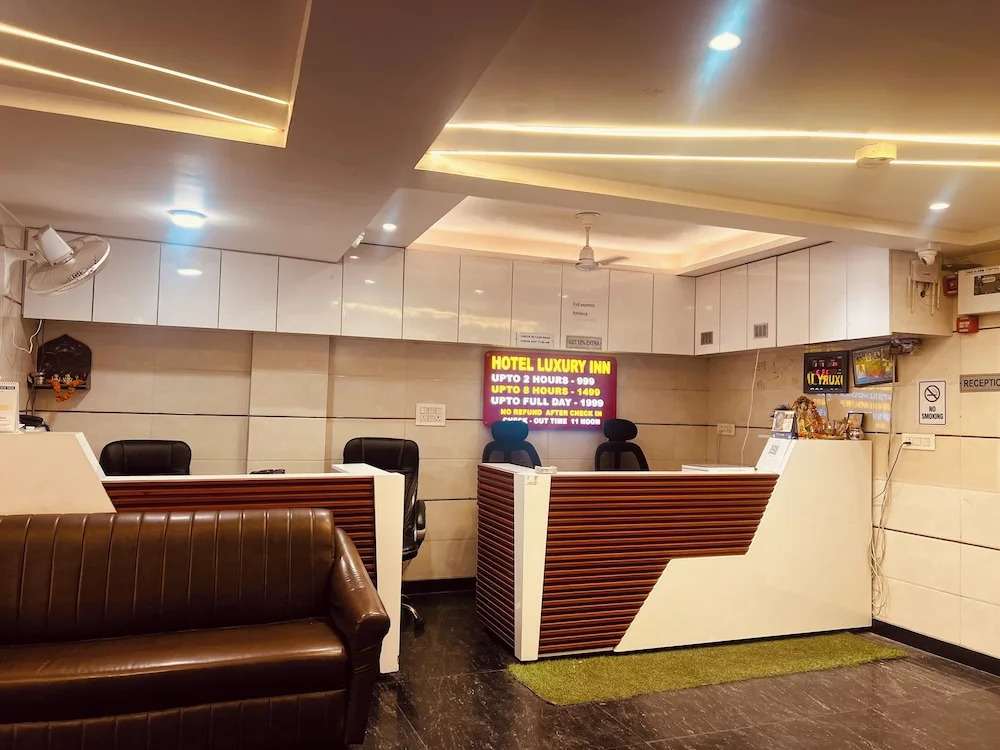 Hotel Luxury inn — фото 1