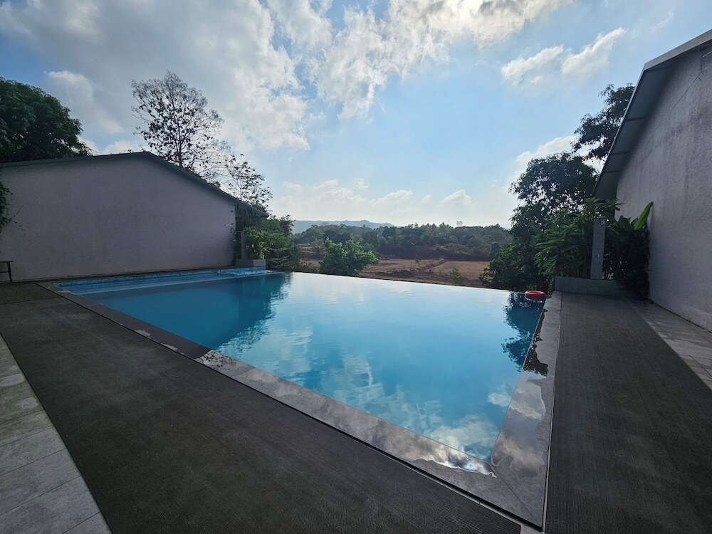 Хандала: River Estates Luxury Resort & Spa