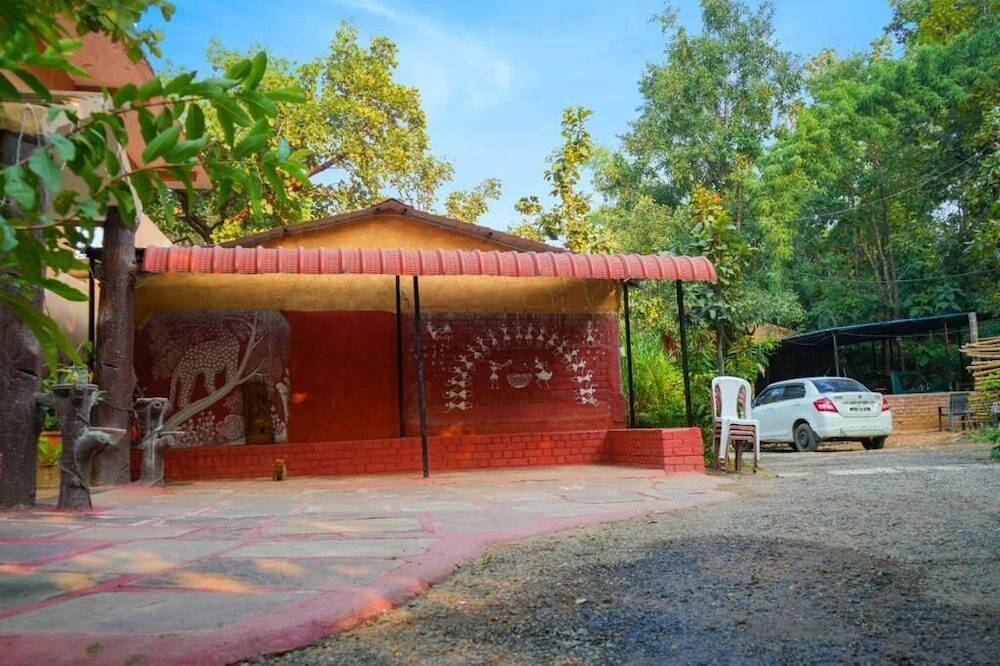 Турья: Village Camp Pench National Park