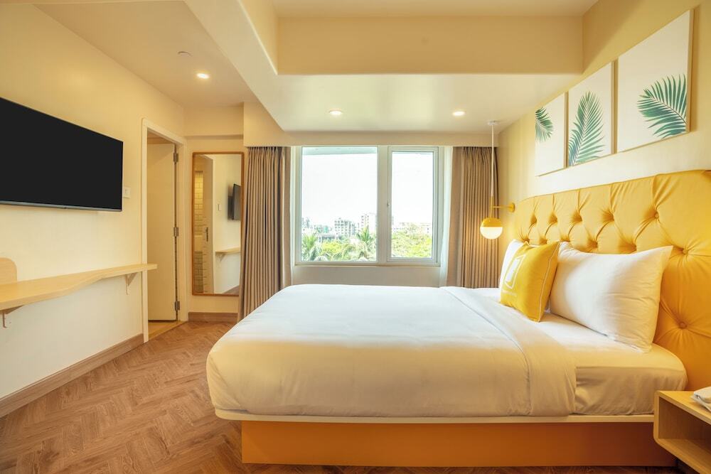 Мумбаи: Bloom Hub WEH Andheri