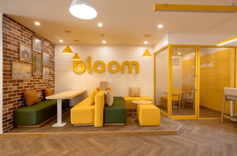 Мумбаи: Bloom Hub WEH Andheri