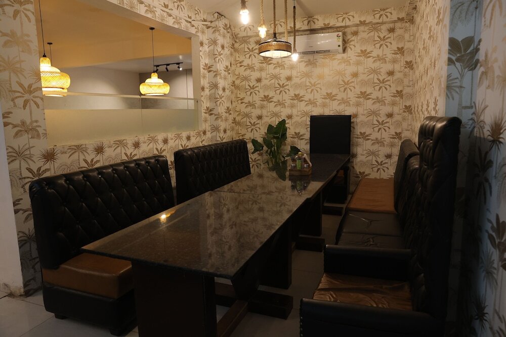 Удджайн: Hotel Gauransh