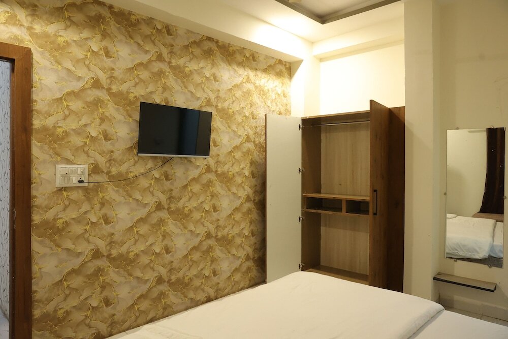 Удджайн: Hotel Gauransh