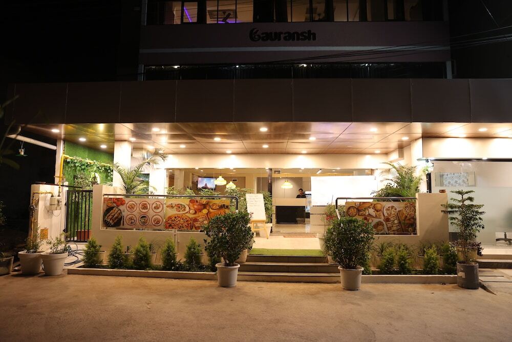Удджайн: Hotel Gauransh